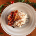 Șnițel de porc cu sos hawaiian și orez simplu